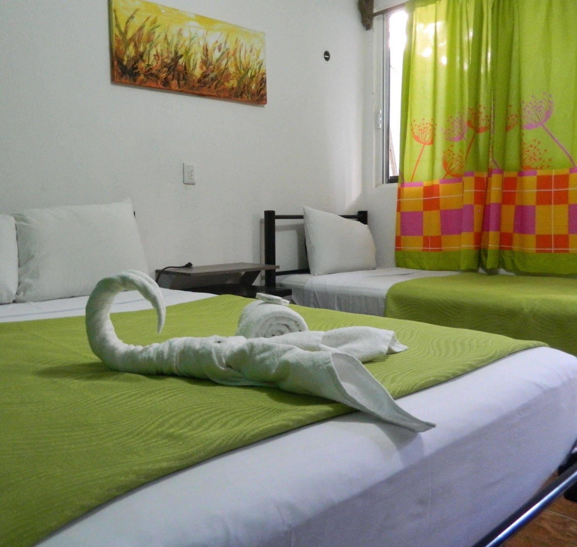 Emotion Avenida Tulum Hotel & Hostal Dış mekan fotoğraf